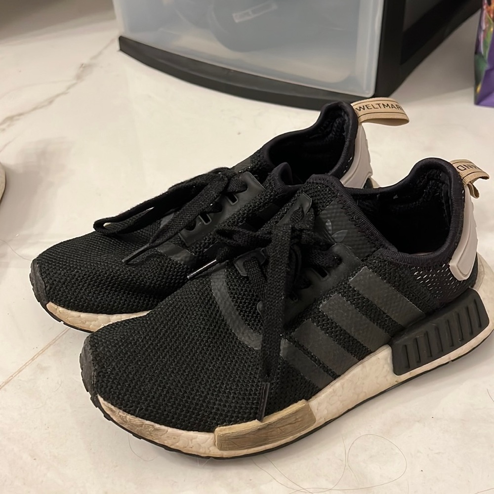 Adidas NMD r1 ice purple